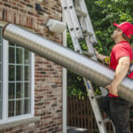 Cómo hacer reparaciones en la corona de la chimenea de albañilería